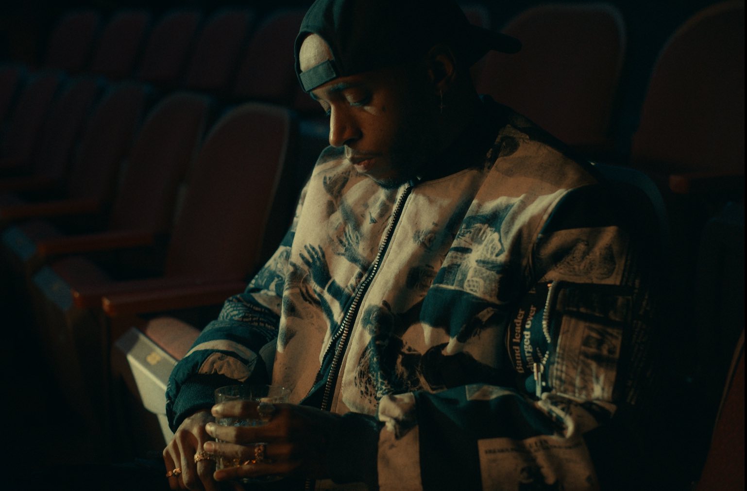 Rémy Martin prend racine avec 6LACK