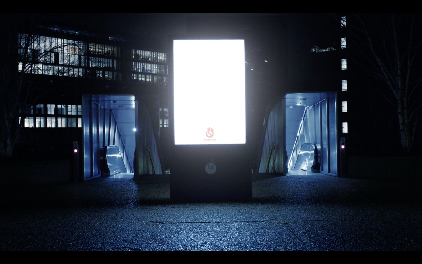 TBWA\Paris verlicht Franse hoofdstad voor HandsAway