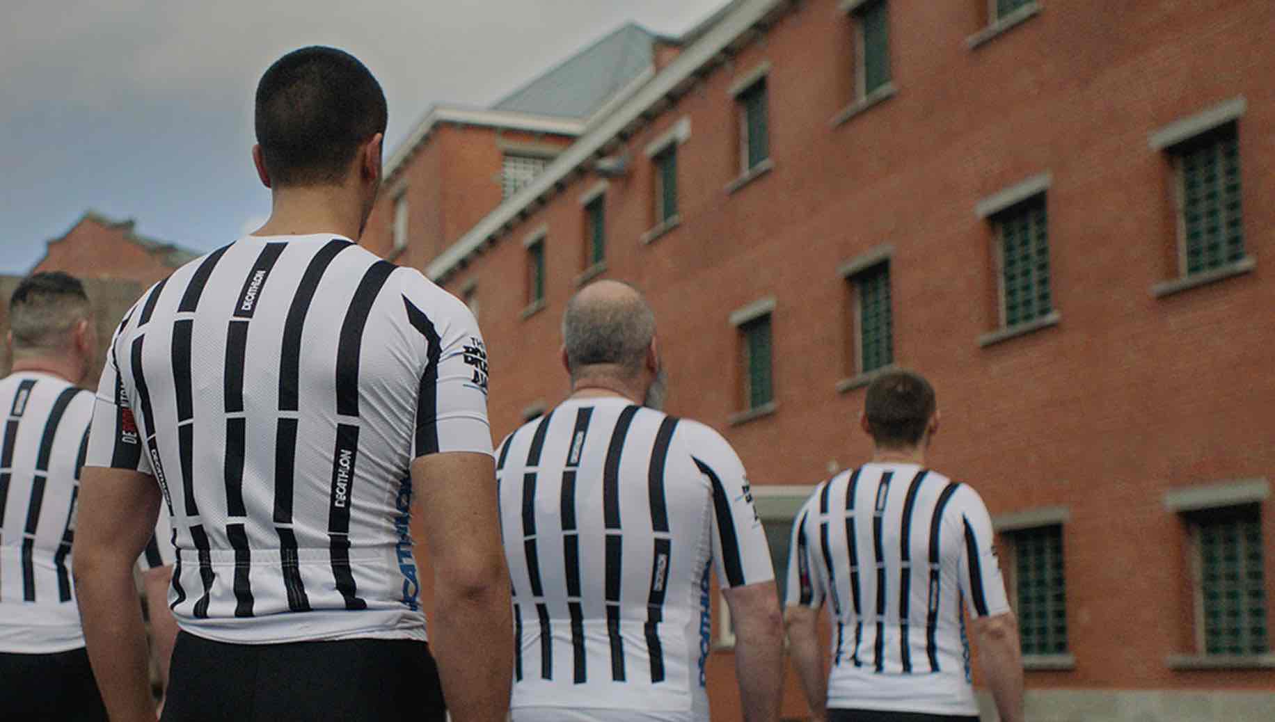 Decathlon laat gevangenen ontsnappen voor het goede doel