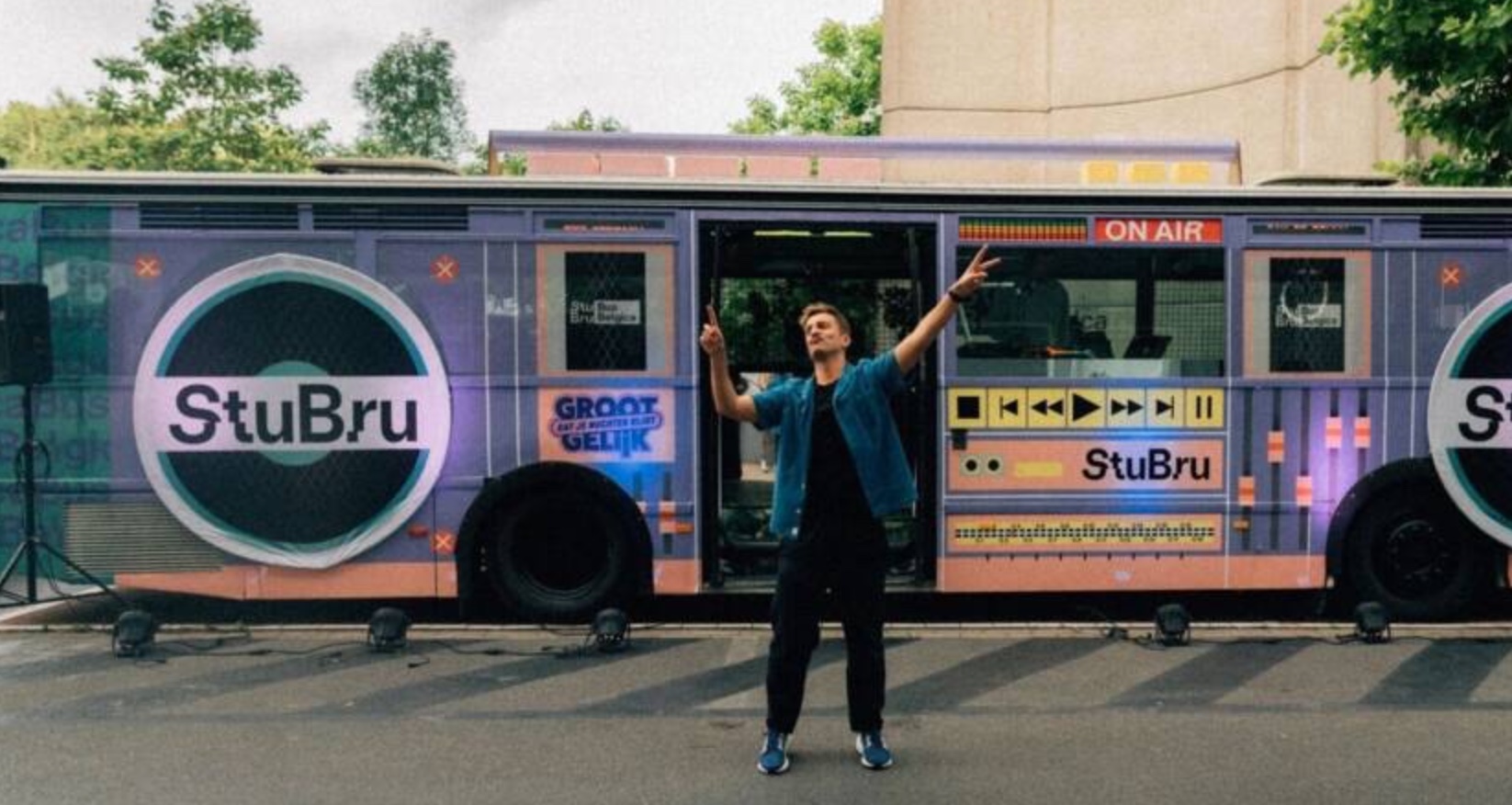 Le Bus Belgica de StuBru est le compagnon de festival de Samsung, VSV, De Lijn et Telenet