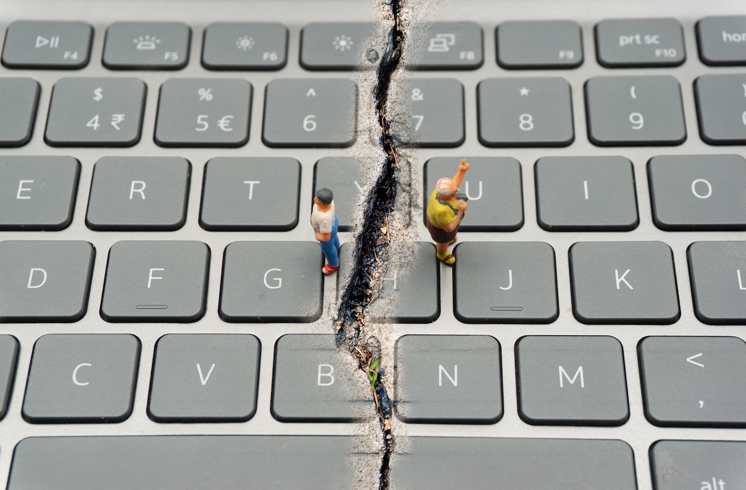 Monopoliseren minderheden het debat? De visie van Peter Vandermeersch en Emmanuel Tourpe 