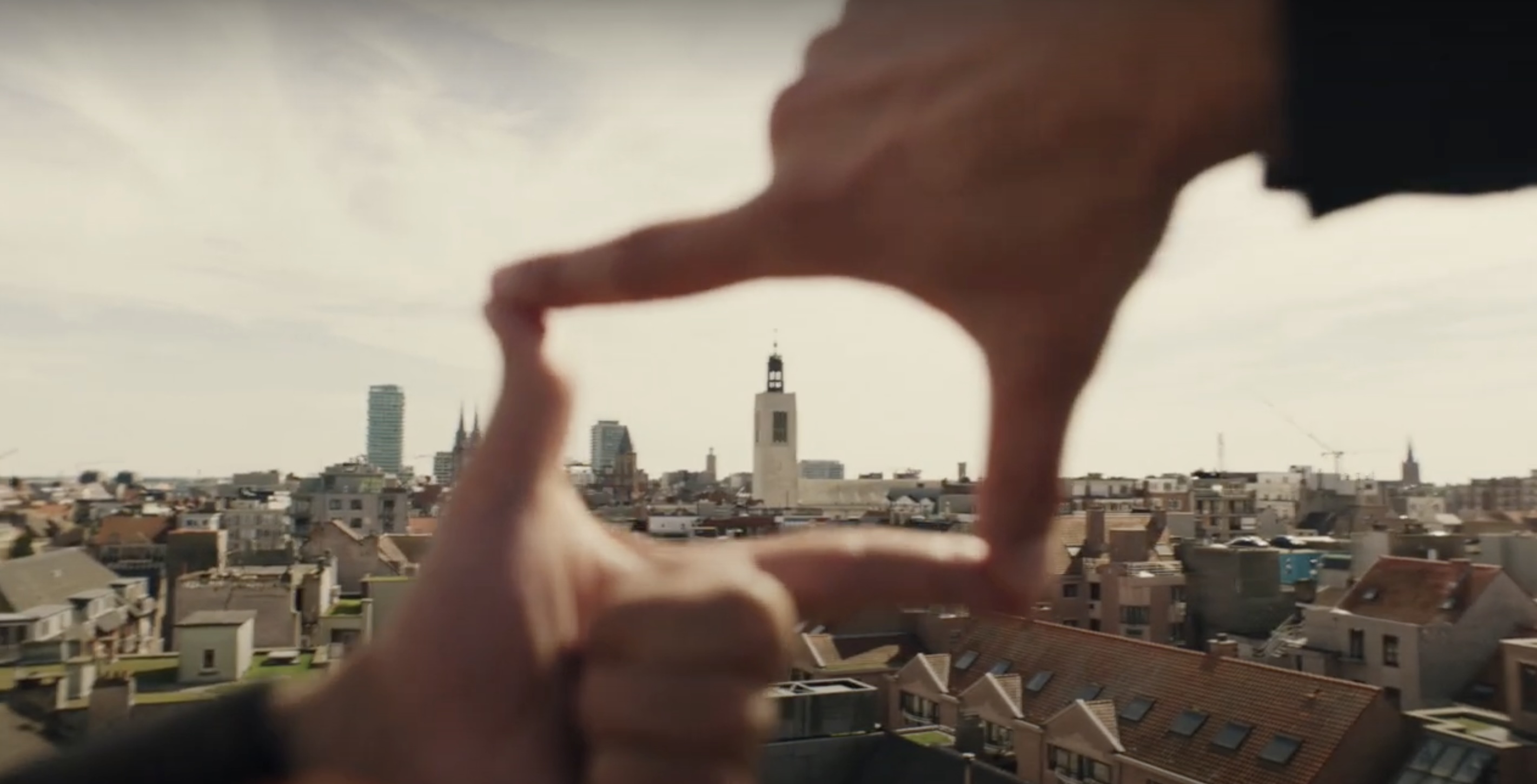 Toerisme Oostende en Mu.ZEE zien het leven door een roze bril met Studio Copain