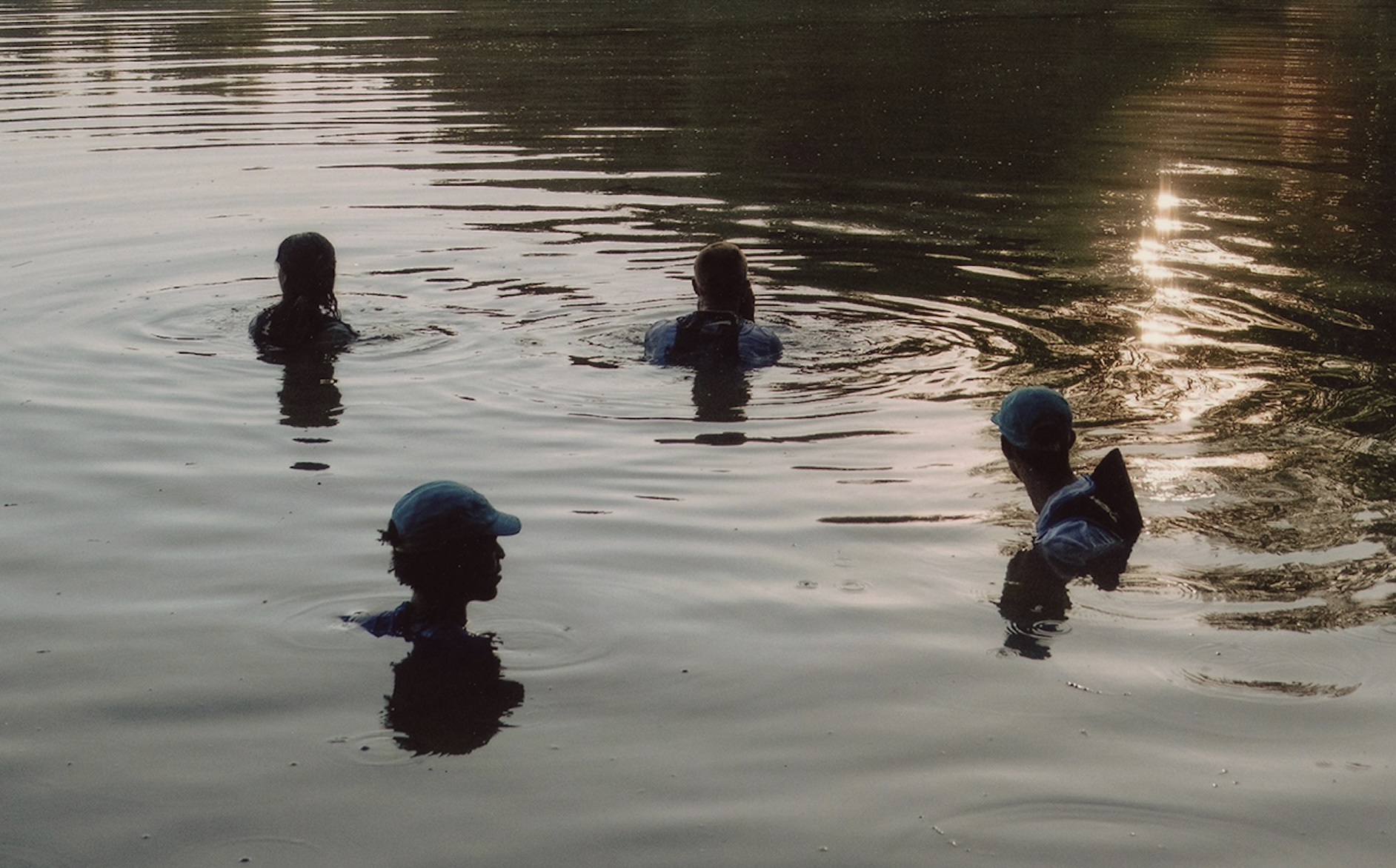 Antoine de Bellefroid allround voor Handshake × HOKA