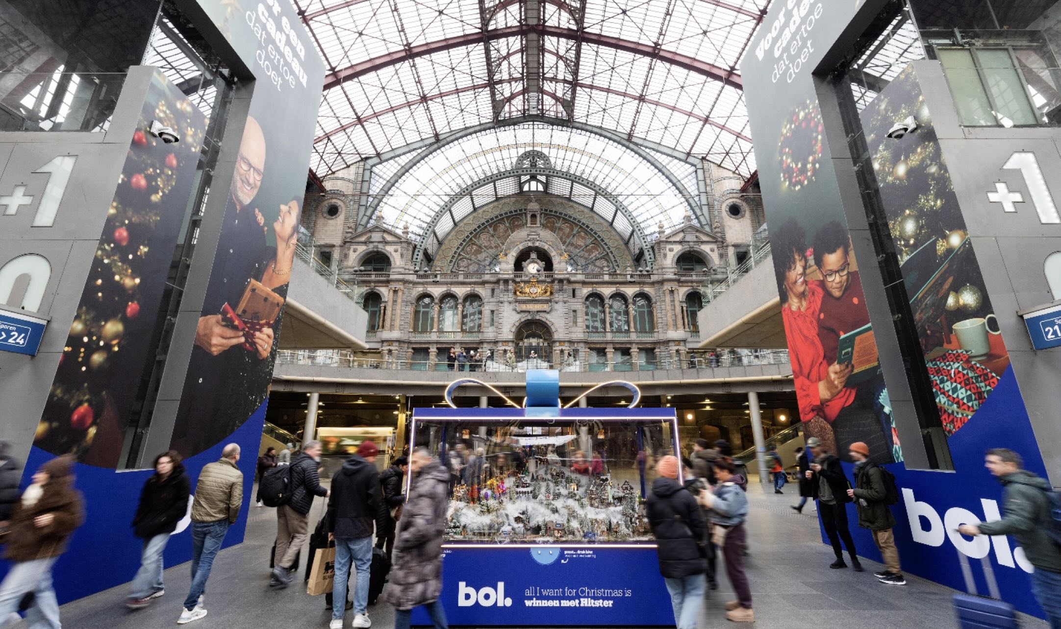 bol gaat all-in voor Kerstmis