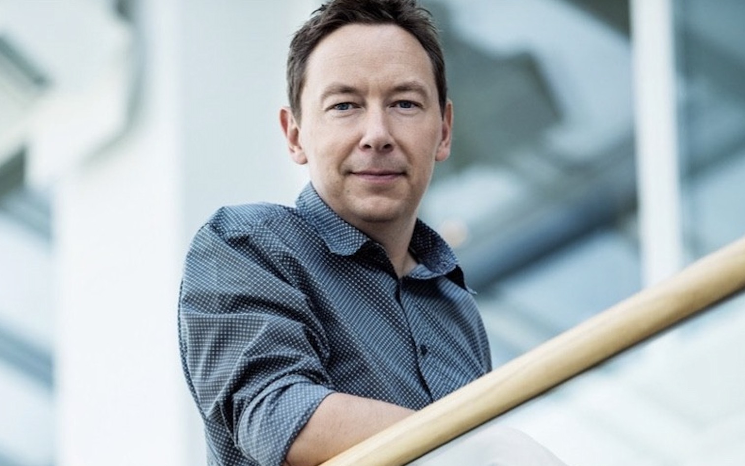 De Tijd lanceert weekendpodcast De 5 met Polestar