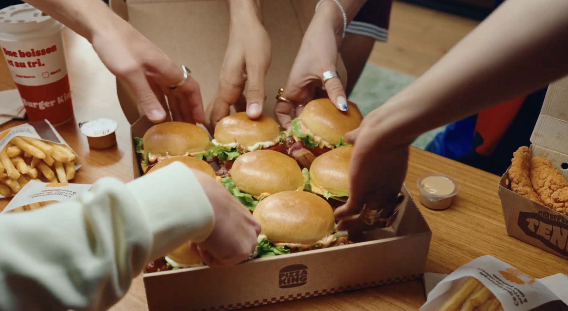 Burger King verandert in Pizza King voor WK Voetbal