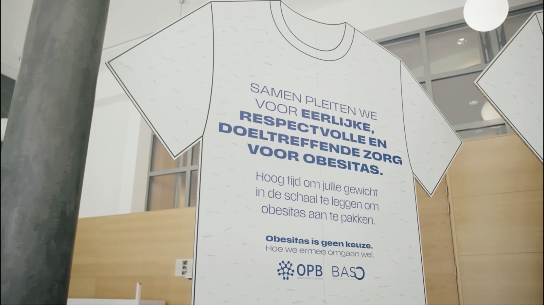 BASO enfile des T-shirts XXXXXXL pour une meilleure prise en charge de l'obésité
