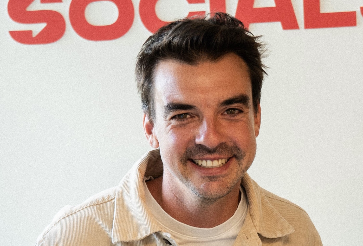 Thomas Dever renforce Socialsky 