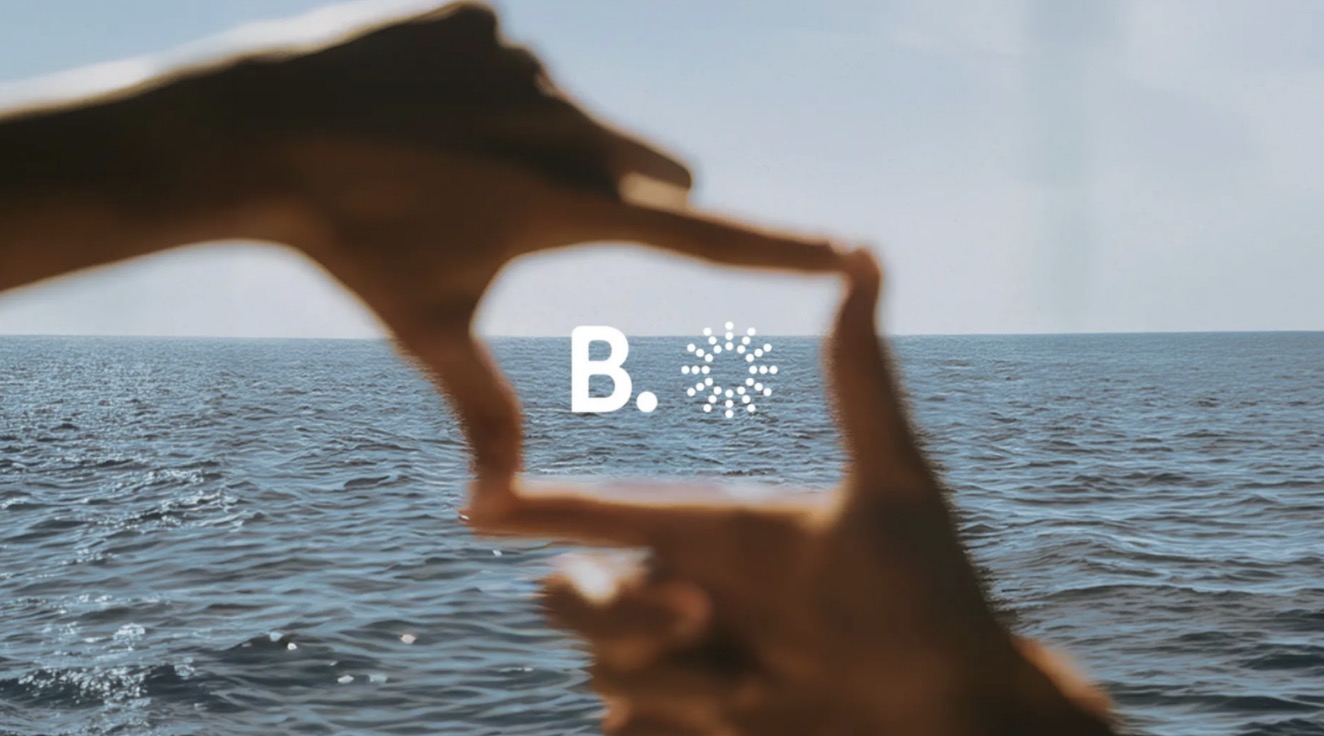 Booking.com confie sa plateforme de marque &agrave; 72andSunny 