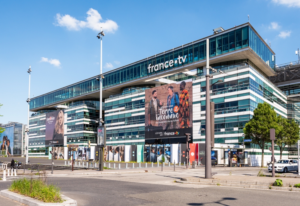 Dossier France TV : « Il n'existe aucune disposition qui empêcherait des SMA de cibler des marchés étrangers », rappelle le CSA