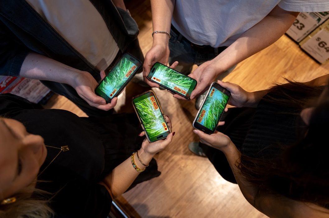 XXXX offre la tournée pour regarder de l'herbe pousser (by Focalys)